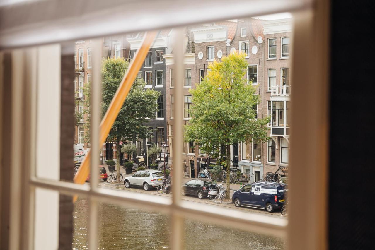 Hotel 717 Amsterdam Luaran gambar View from the window of a canal house in Amsterdam