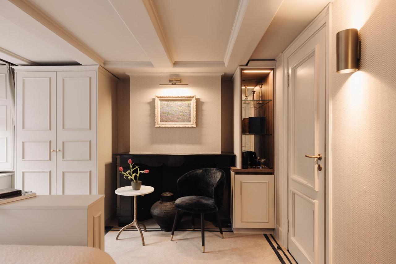 Hotel 717 Amsterdam Luaran gambar A room at the hotel